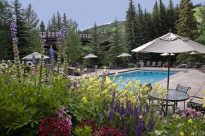 Exclusive Ski in, Ski out 2 Bedroom Vacation Rental with Hot Tubs and Heated Outdoor Pool in Lionshead Village